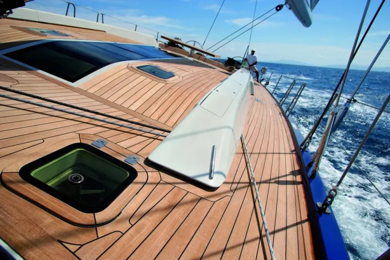 SUD yacht photo