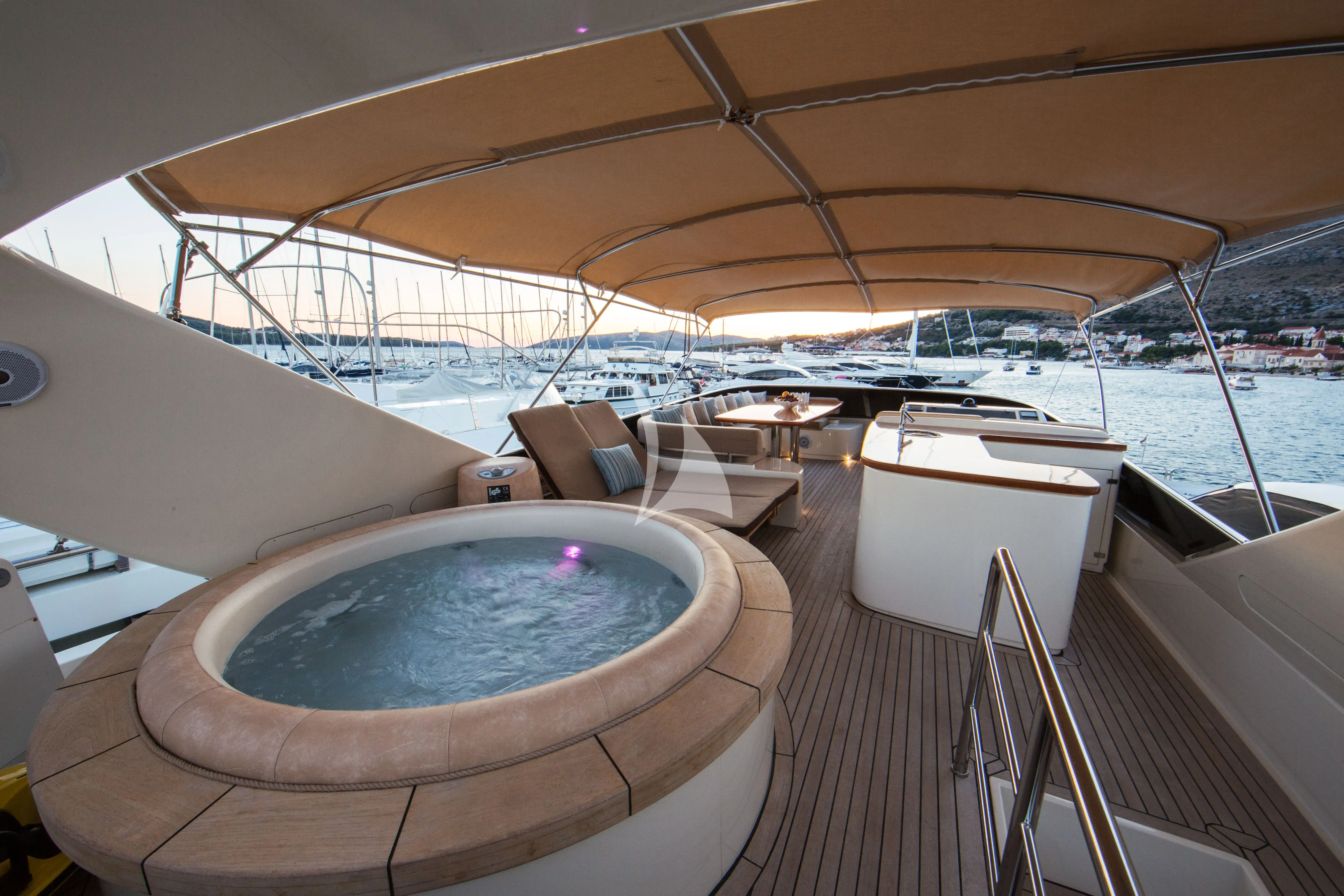 LADY LONA yacht photo