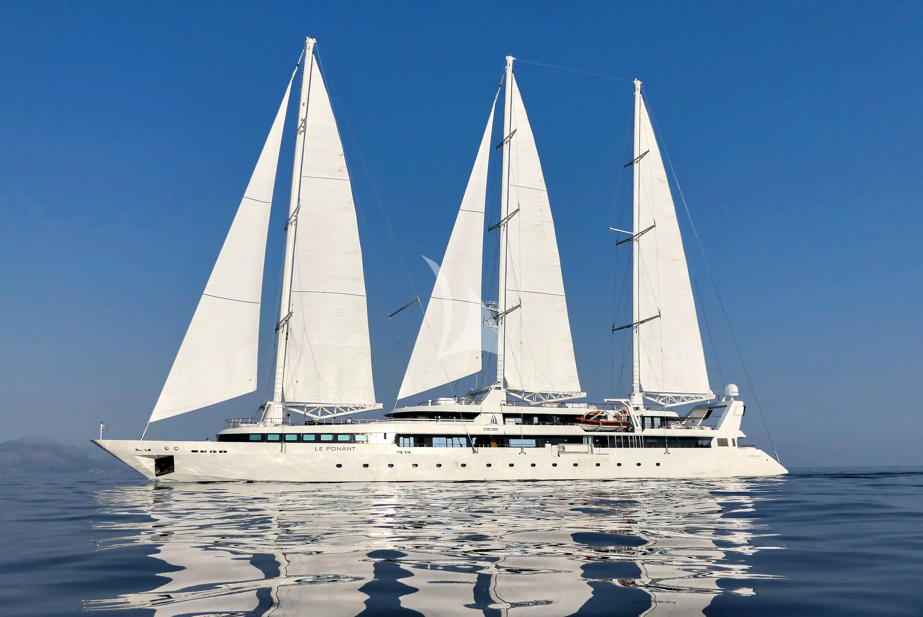 LE PONANT luxury yacht