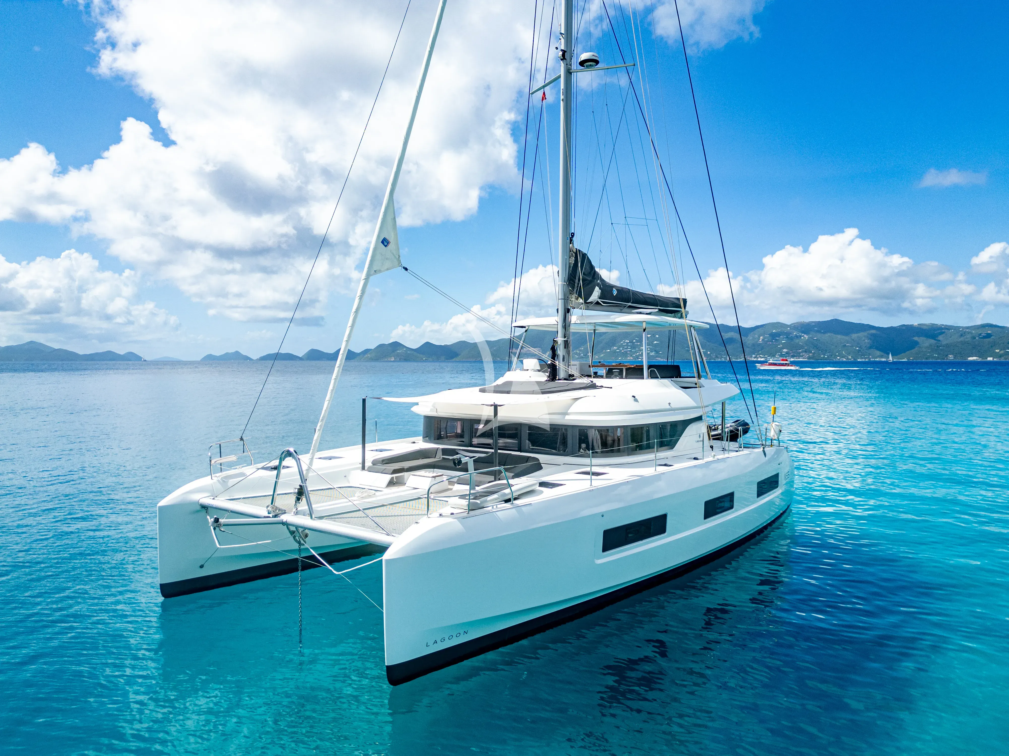 VALINOR luxury yacht