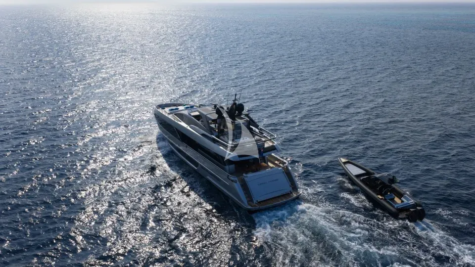 DARK HORSE yacht photo