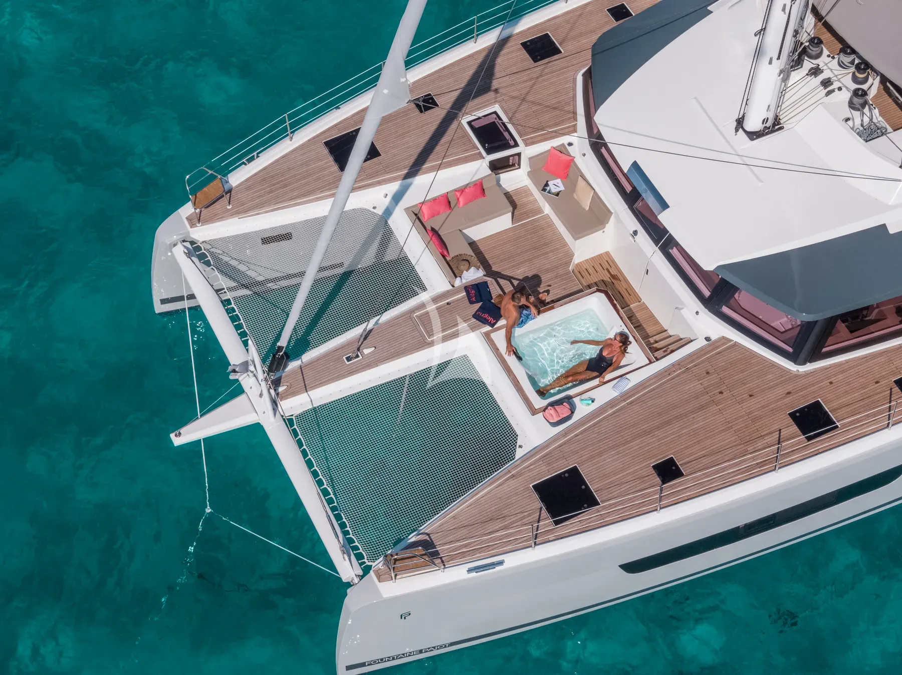 ISOLA yacht photo