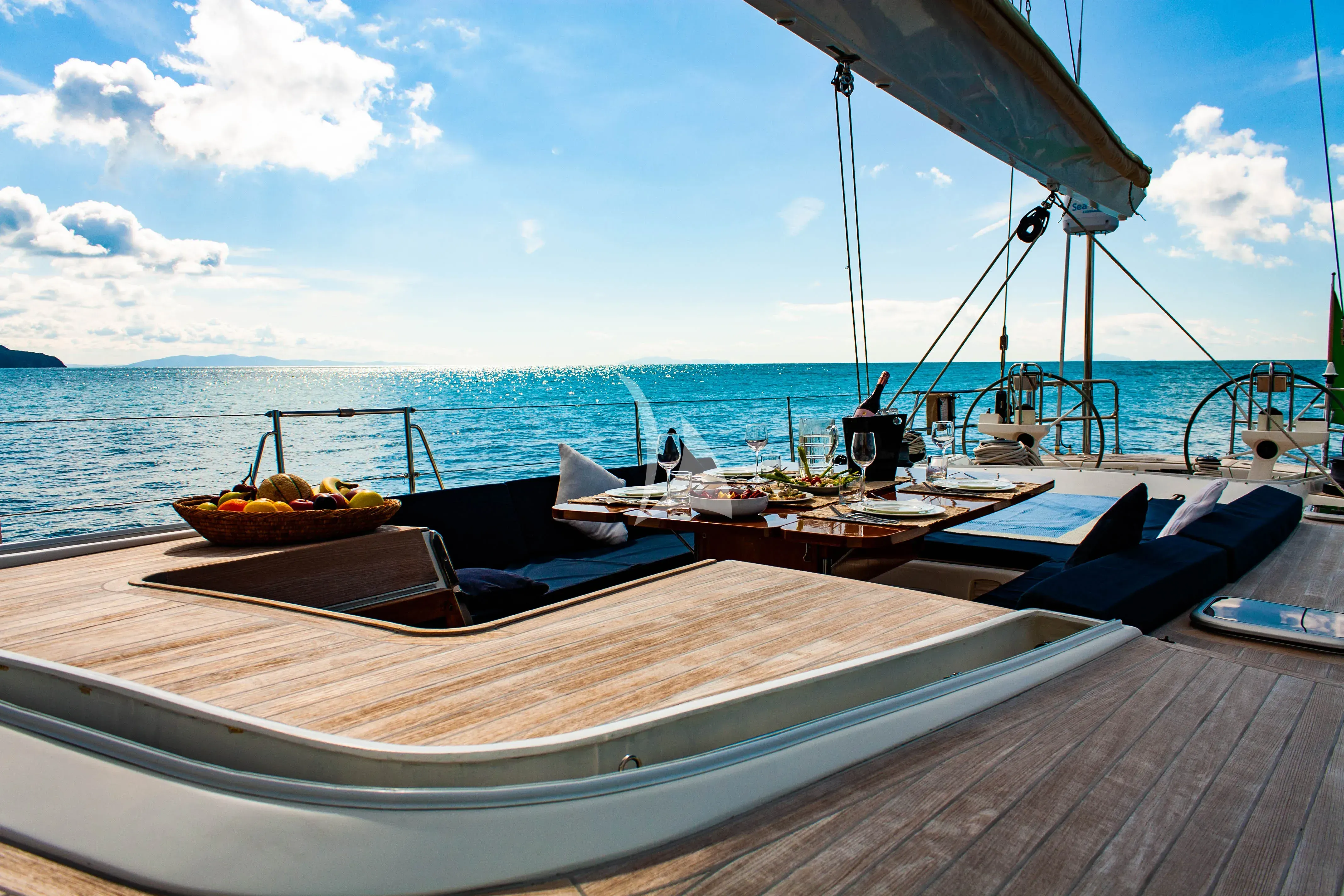 Class IV yacht photo