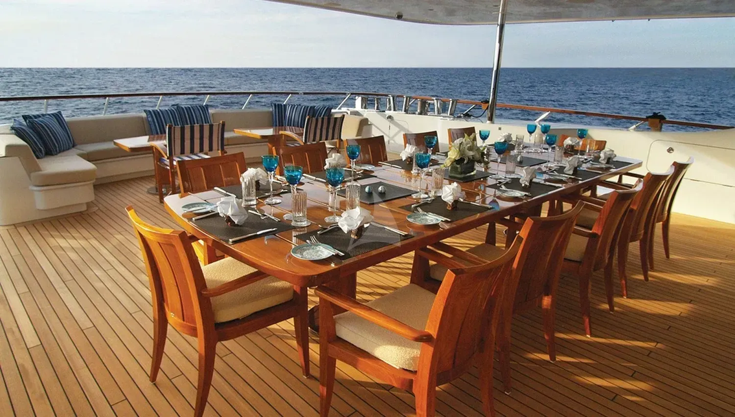 LADY DEE yacht photo