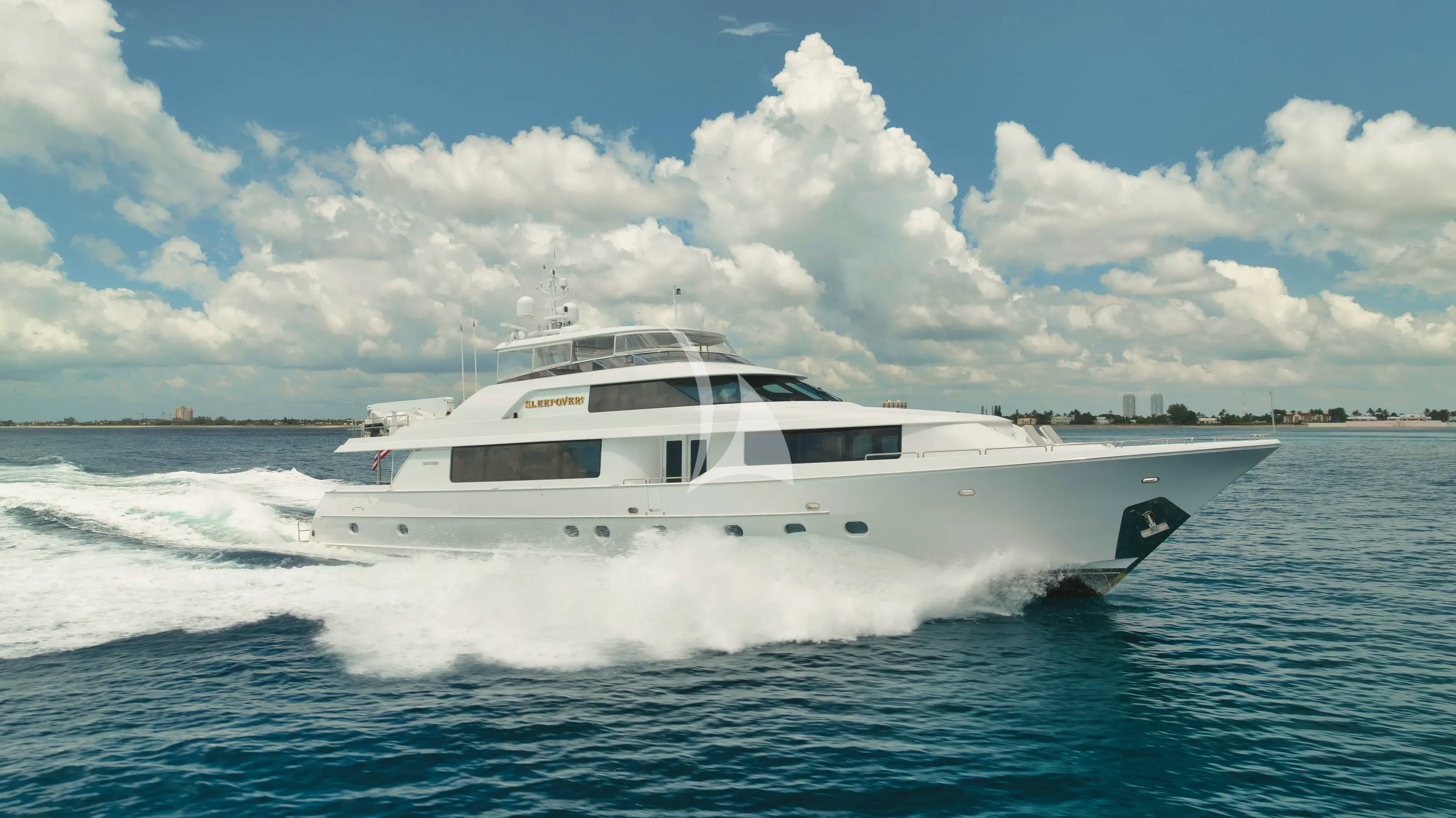 SLEEPOVER luxury yacht