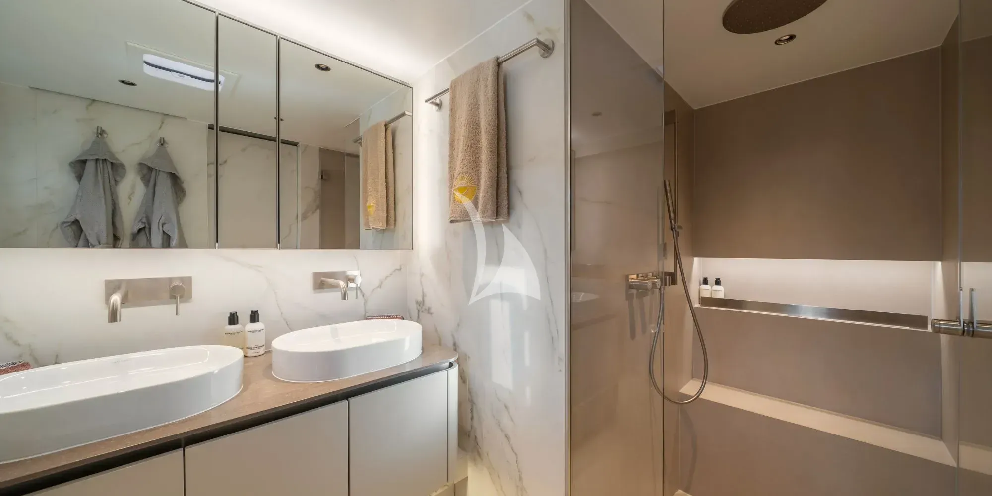 APOLLO 99 - photo 10