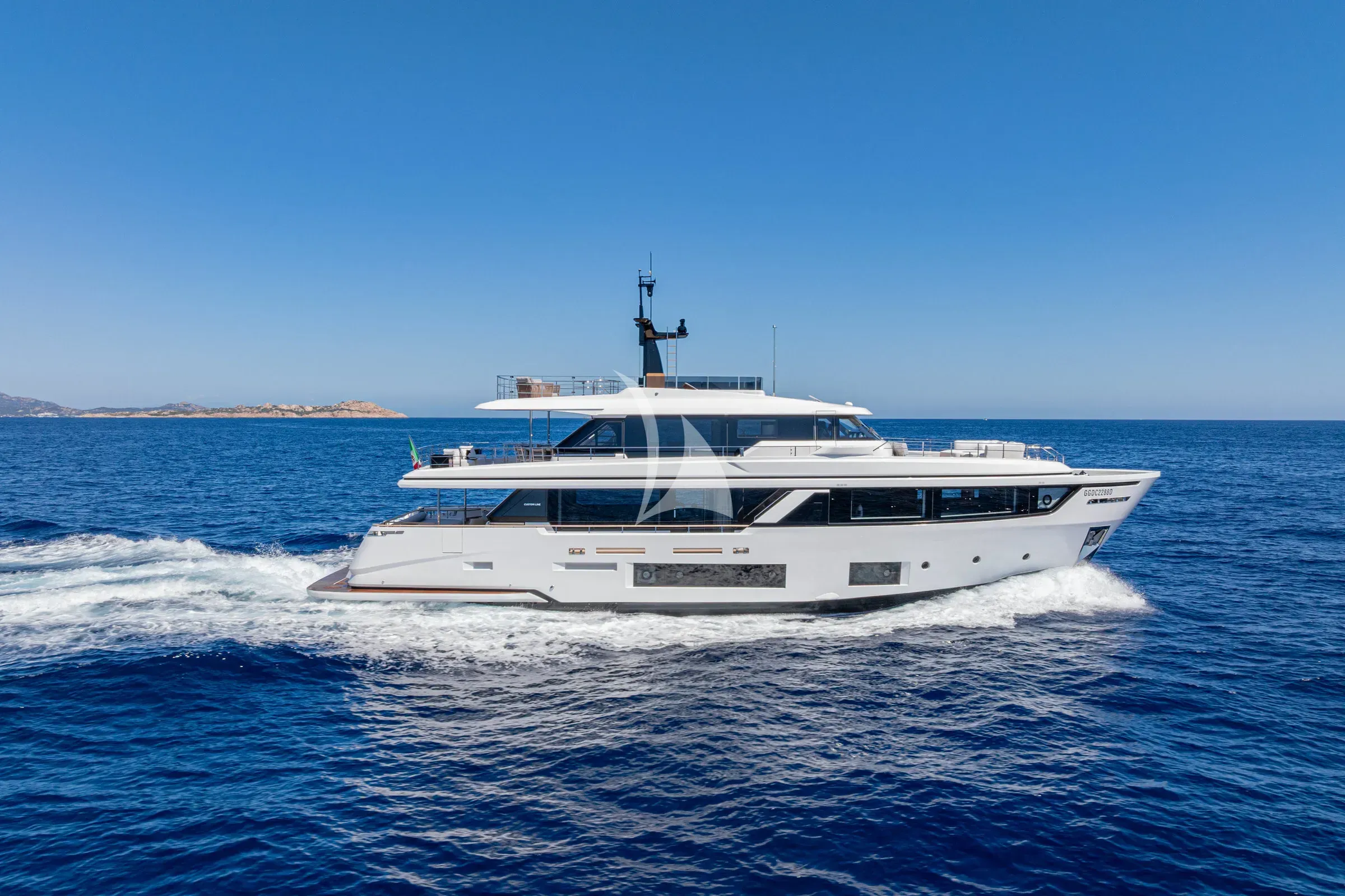 TWINS luxury yacht