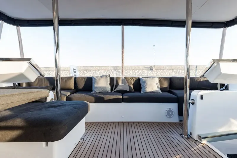 CUTE LITTLE CAT yacht photo