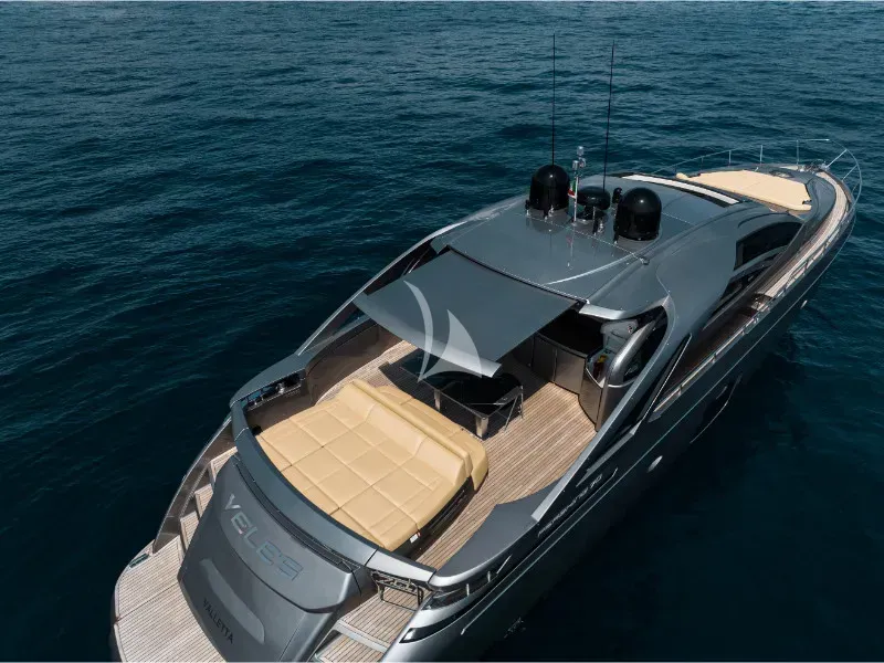 VELES yacht photo