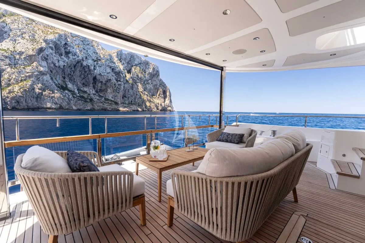 MOONLIGHT yacht photo