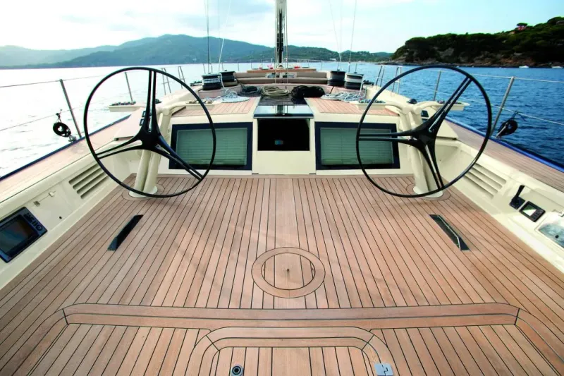 SUD yacht photo