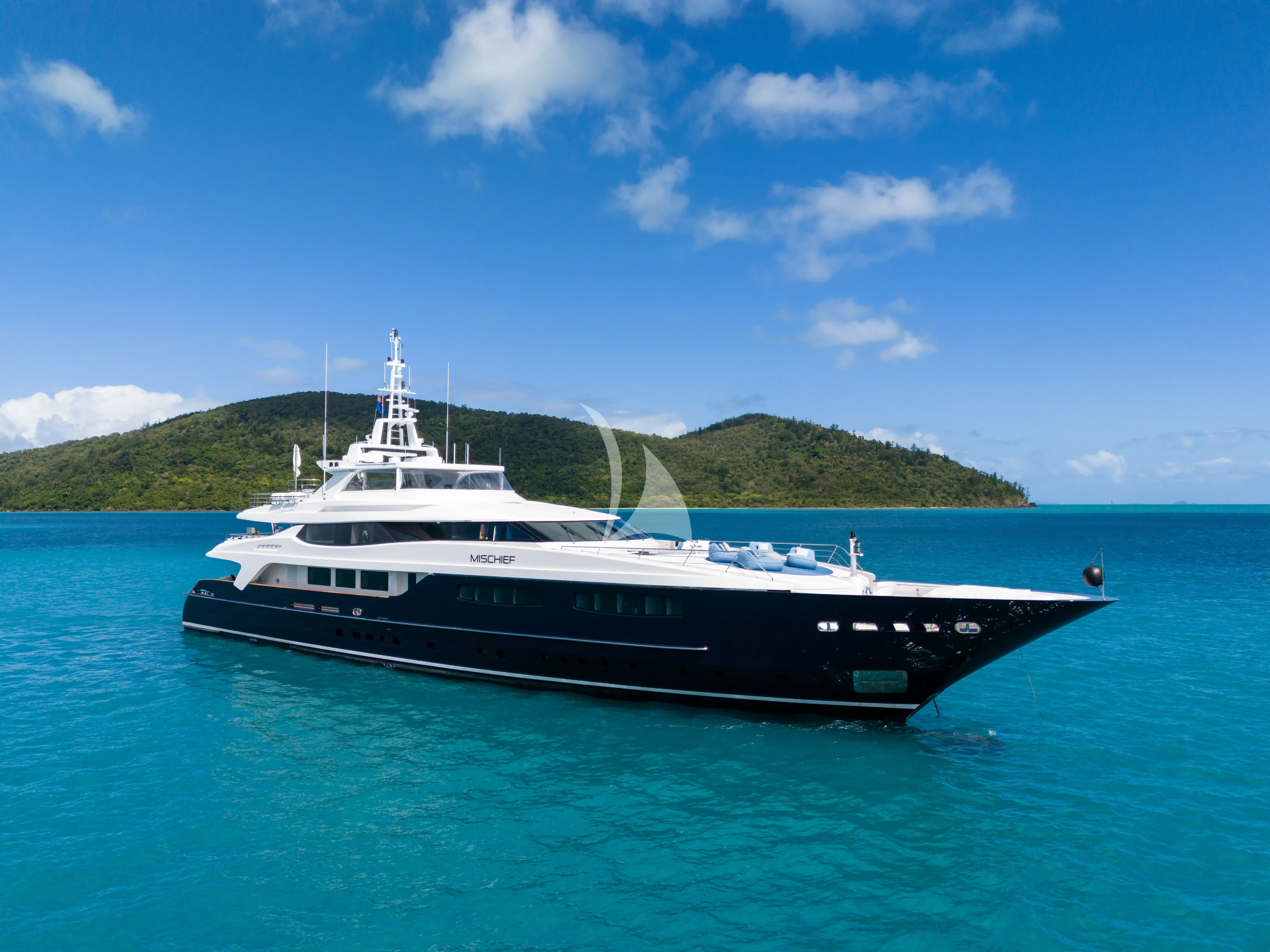 MISCHIEF luxury yacht