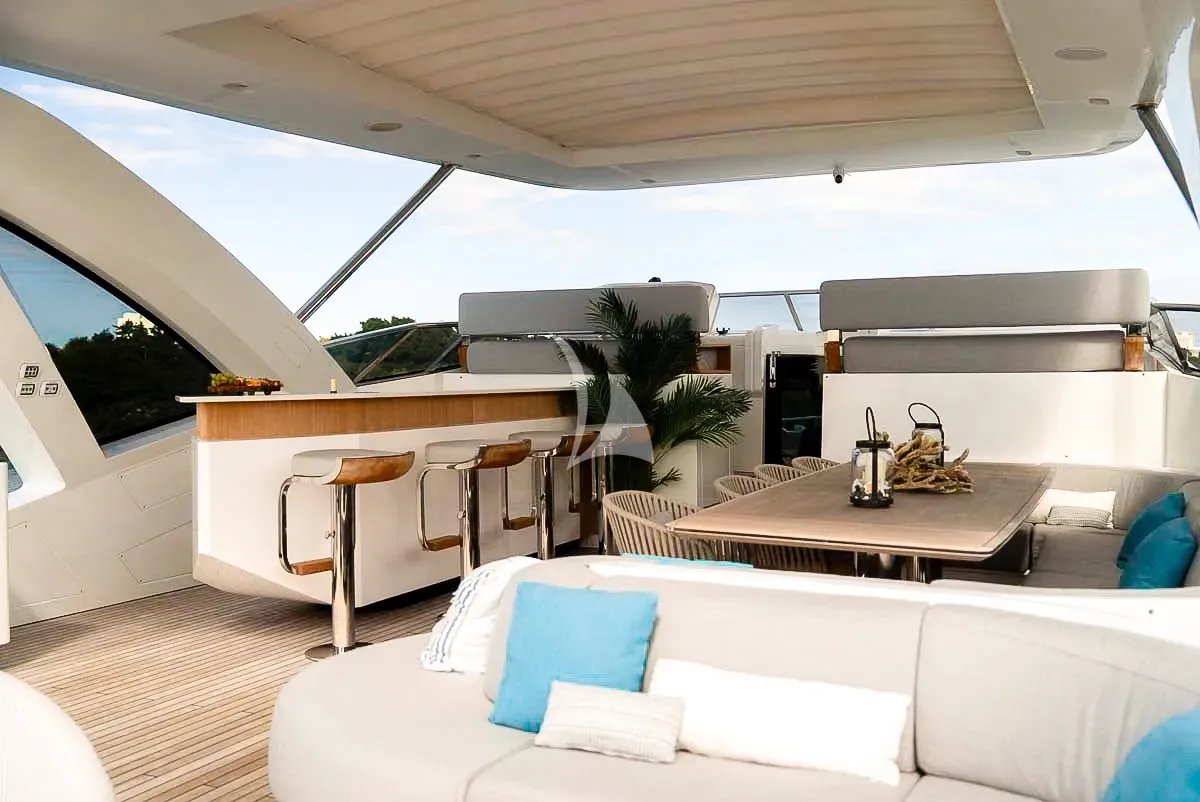 Alegria yacht photo