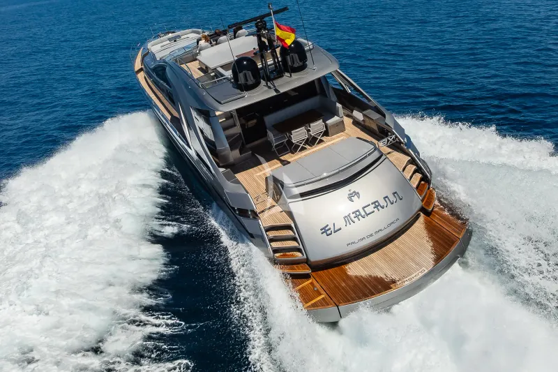 EL MACANN yacht photo