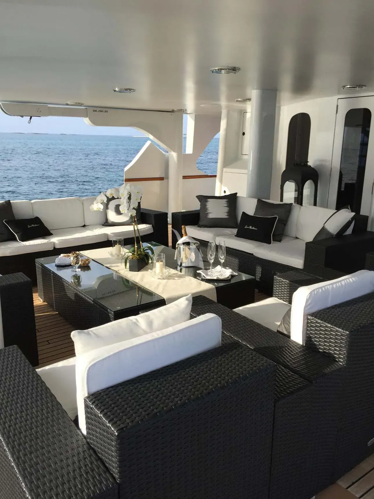 GRAND ILLUSION yacht photo