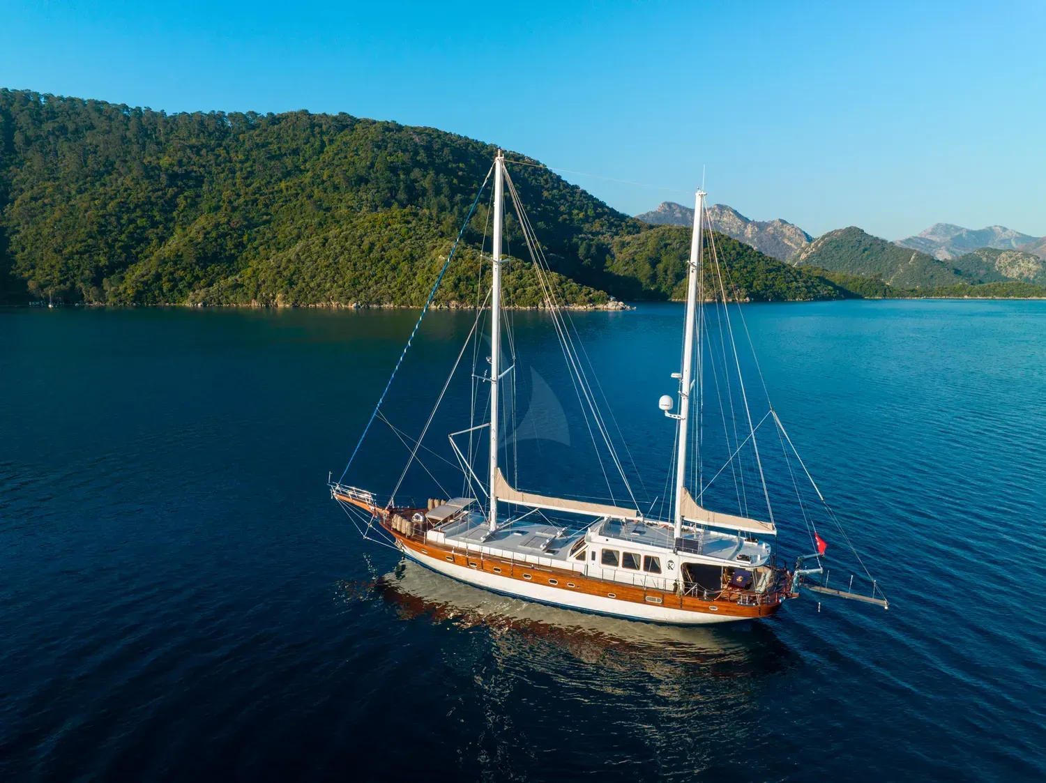KAFTAN yacht photo