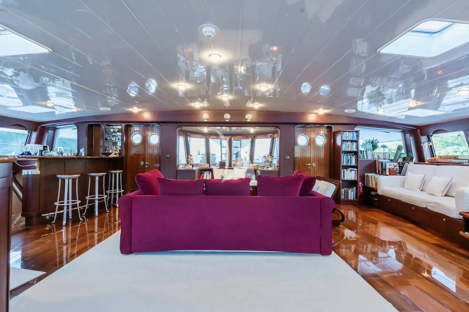 DOUCE FRANCE - interior 5