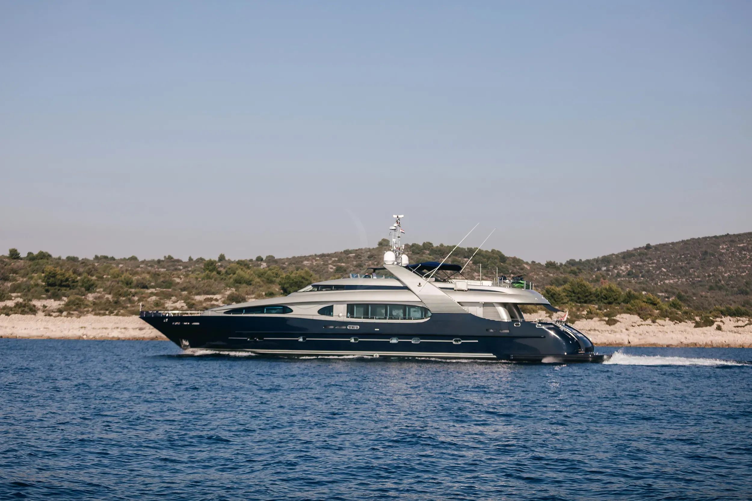 ONE BLUE luxury yacht