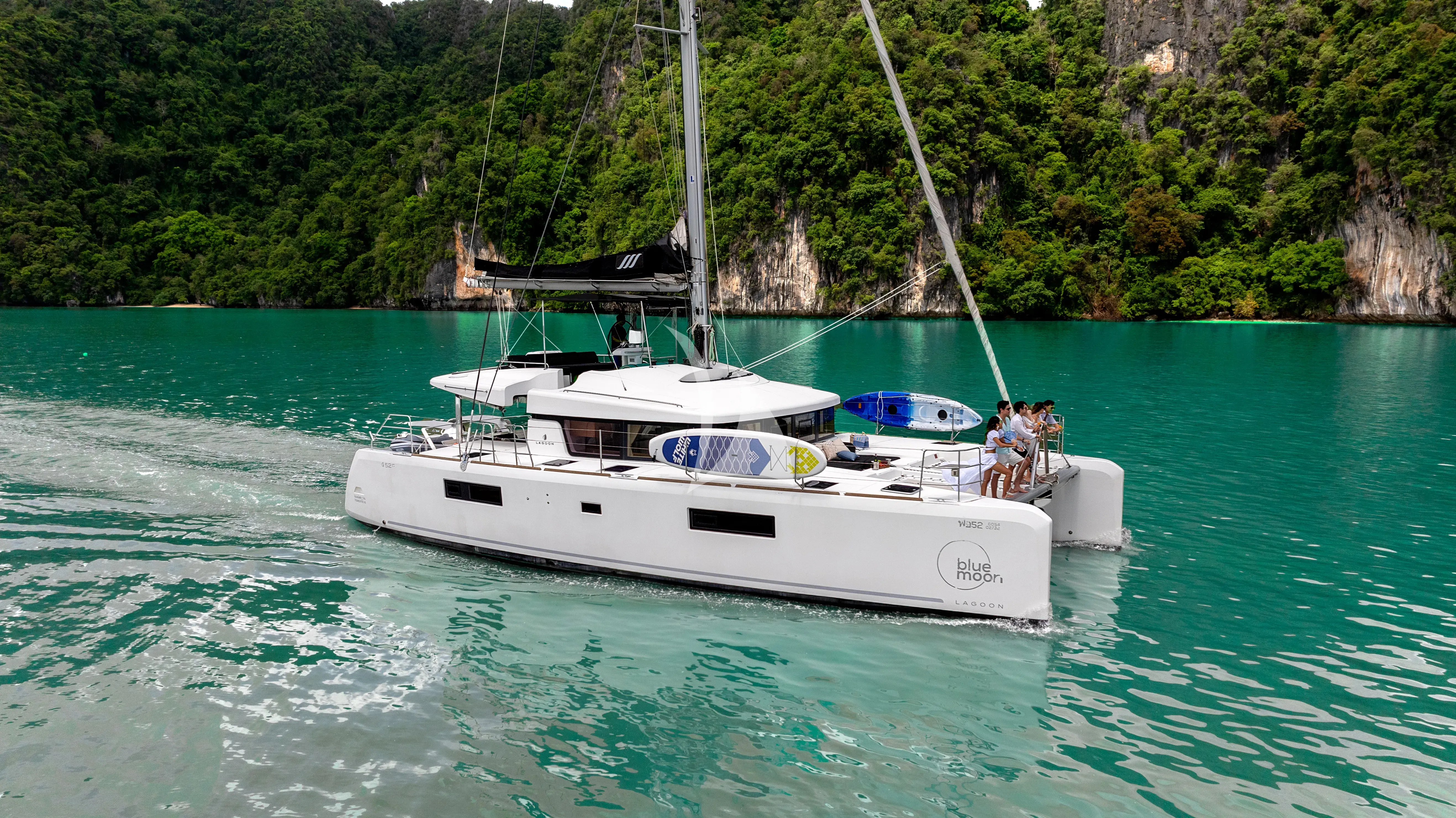 BLUE MOON luxury yacht