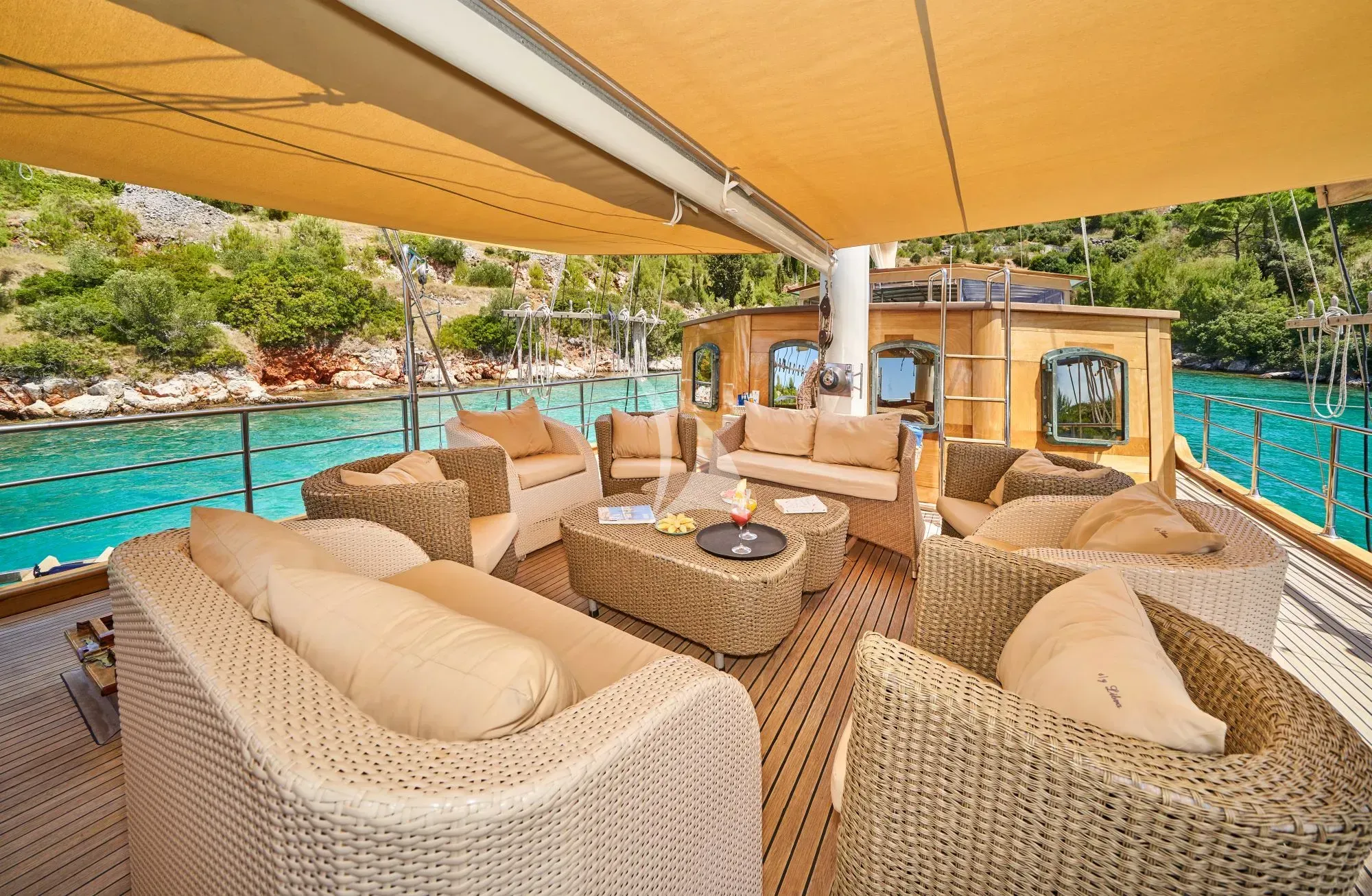 LIBRA yacht photo