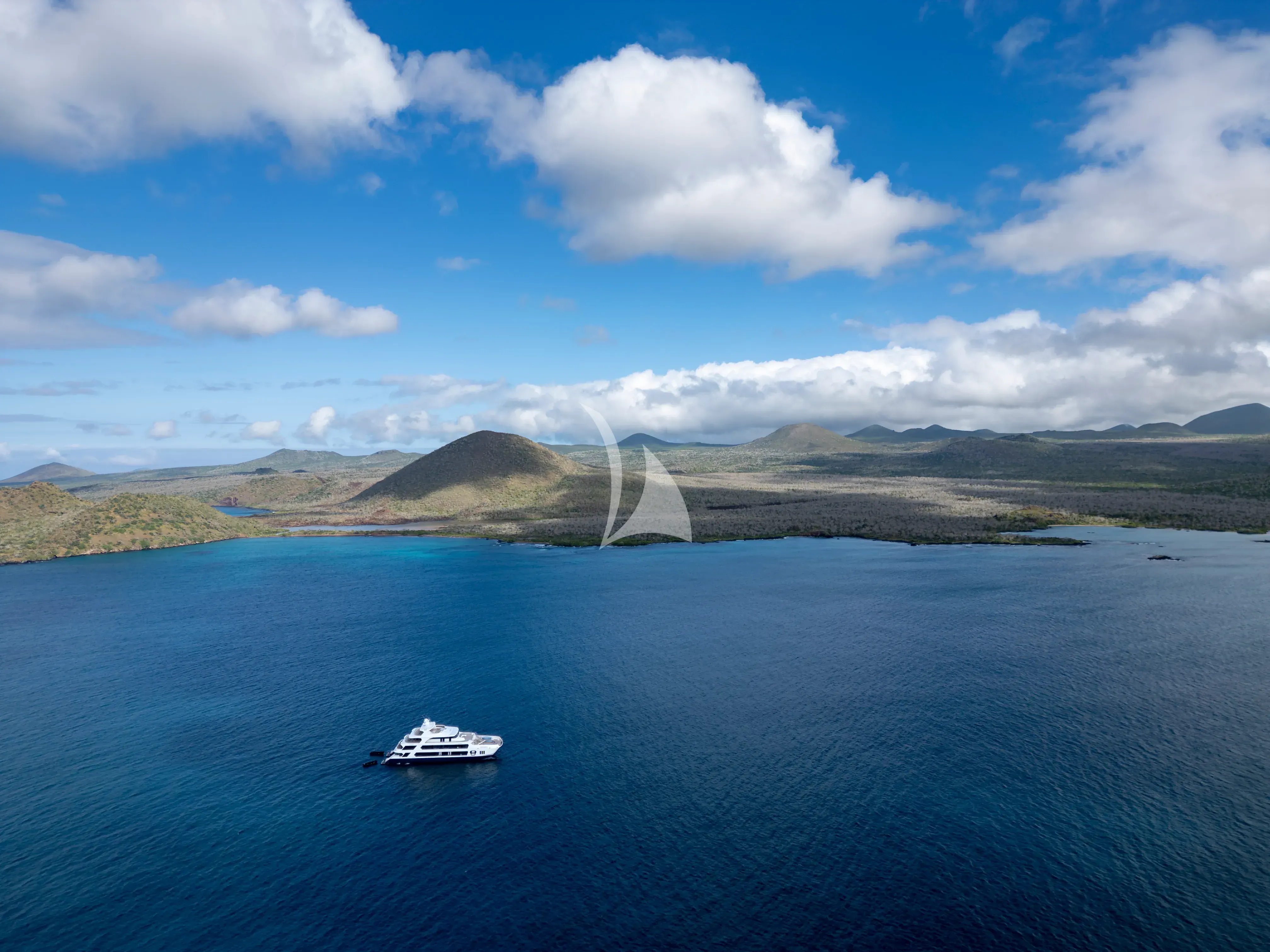 HERMES yacht photo