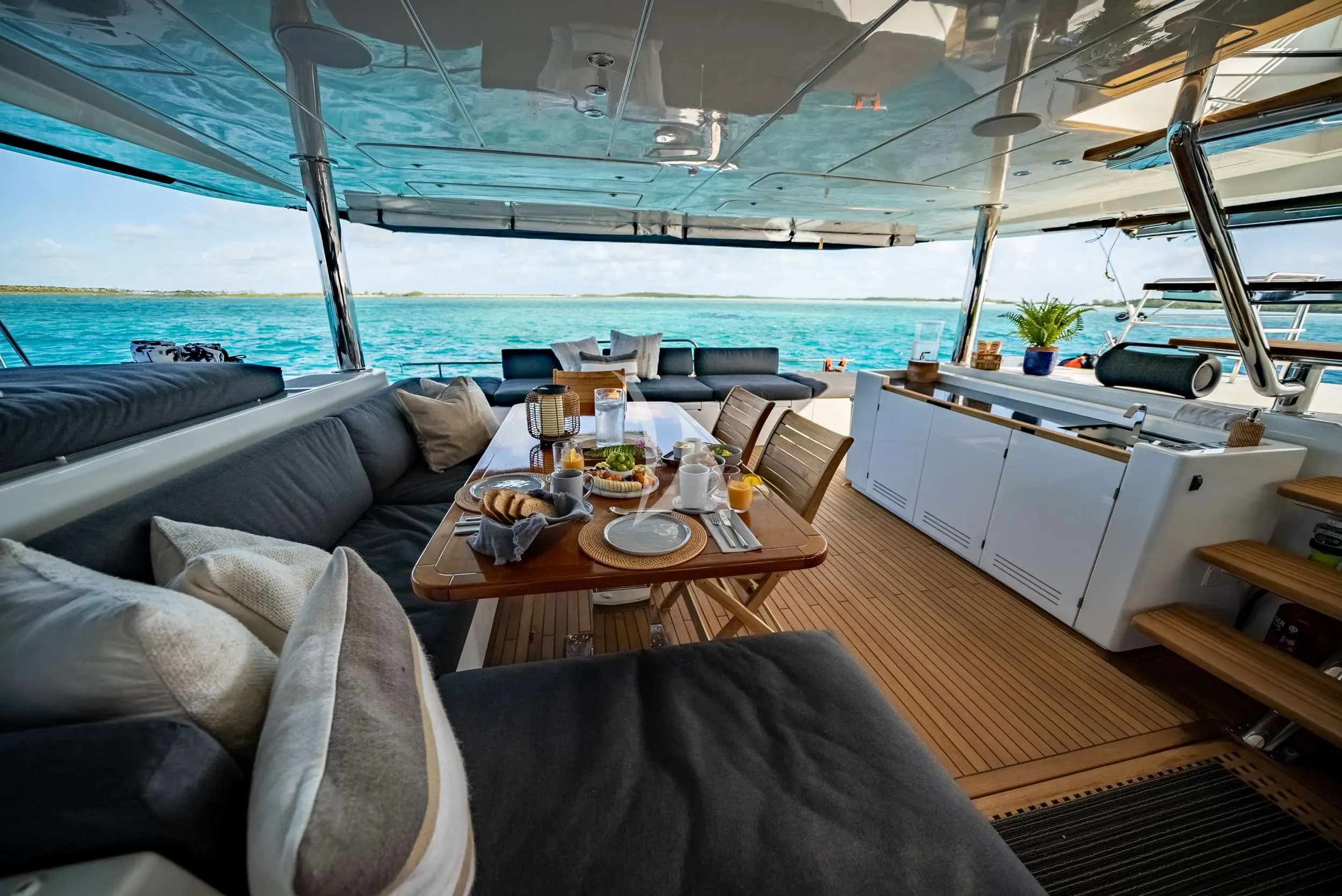 Ascension yacht photo