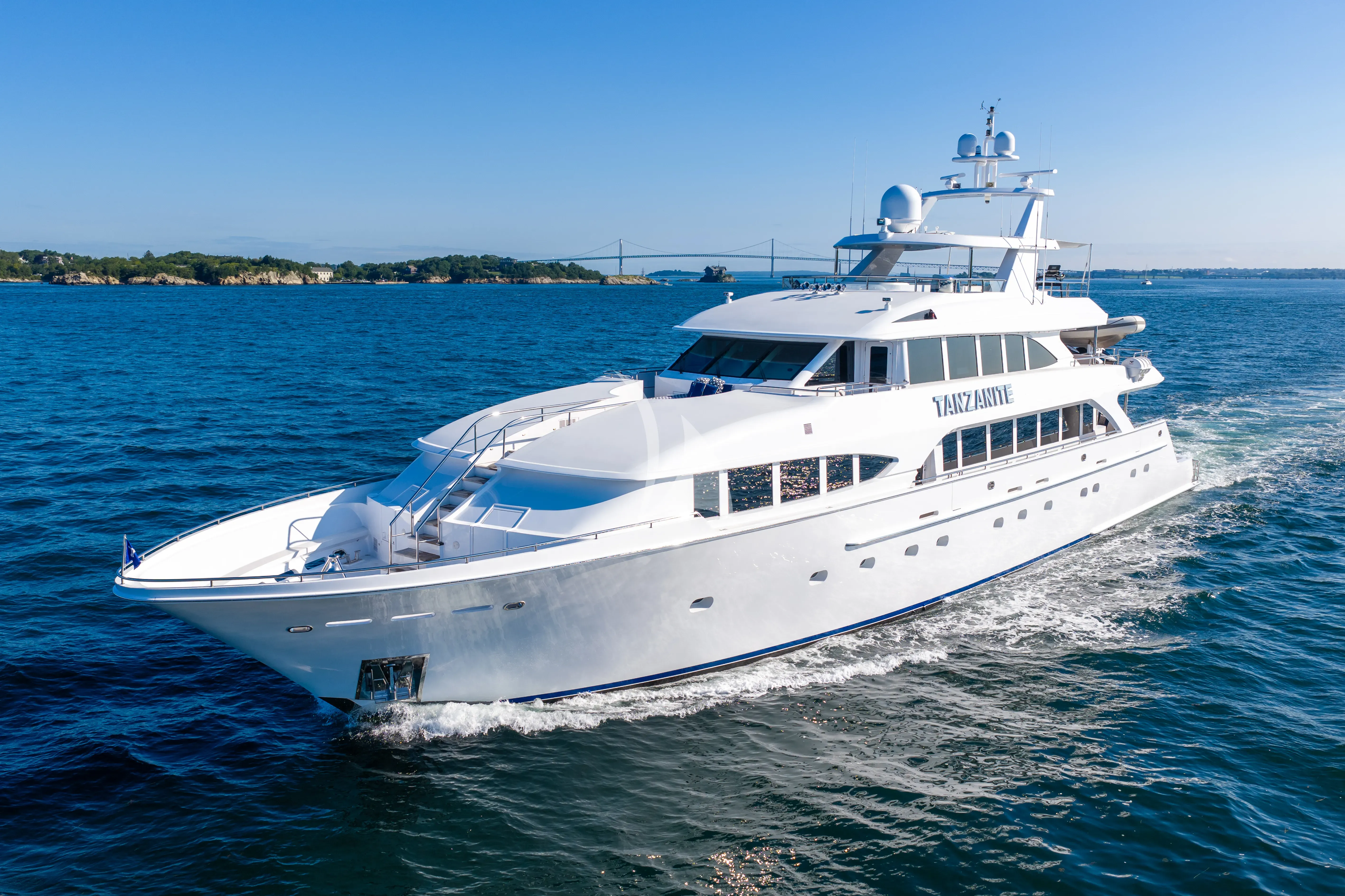 TANZANITE luxury yacht