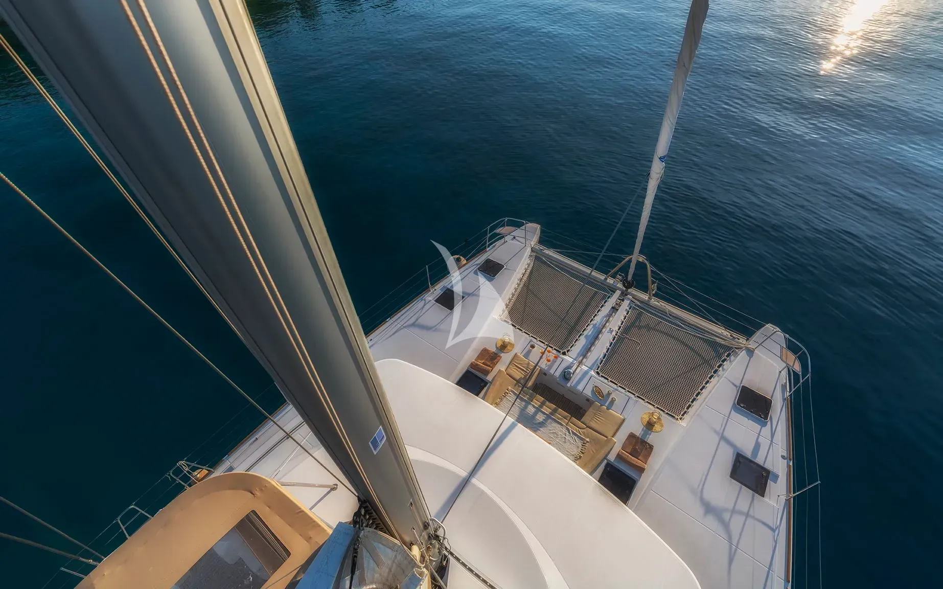 FLO yacht photo