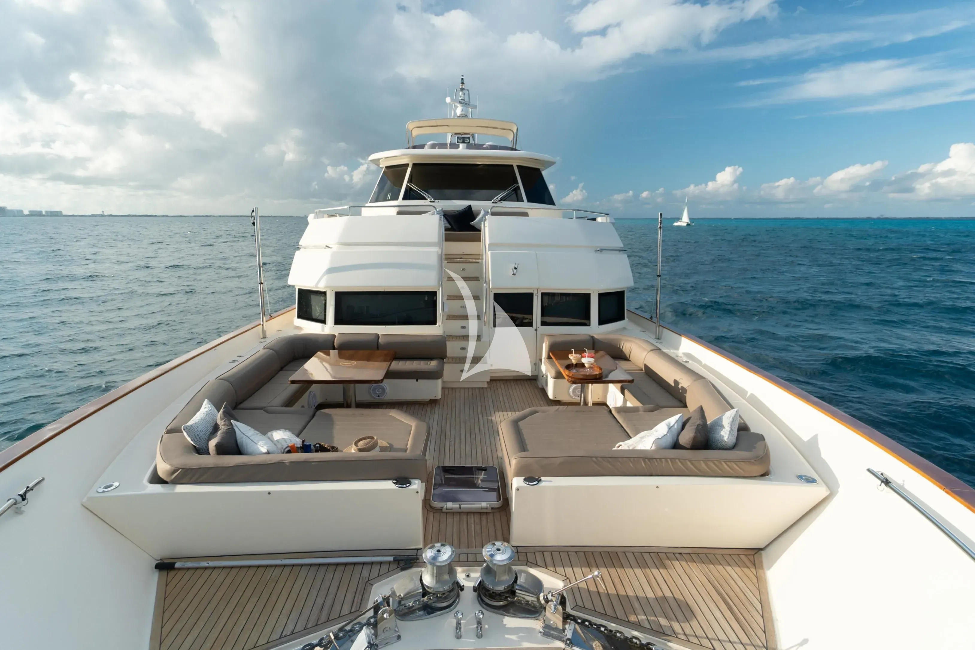 NOMADA yacht photo