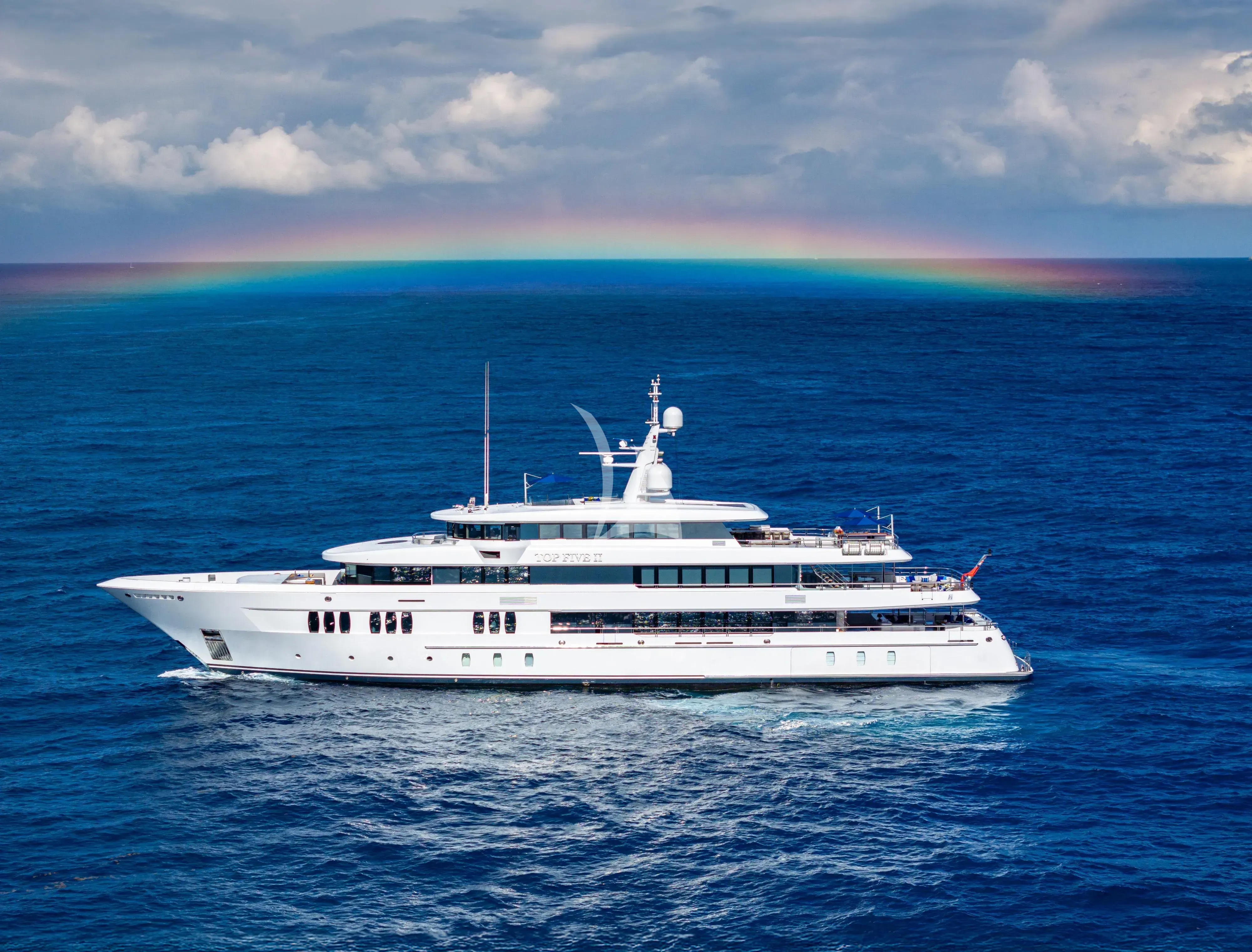 TOP FIVE II luxury yacht