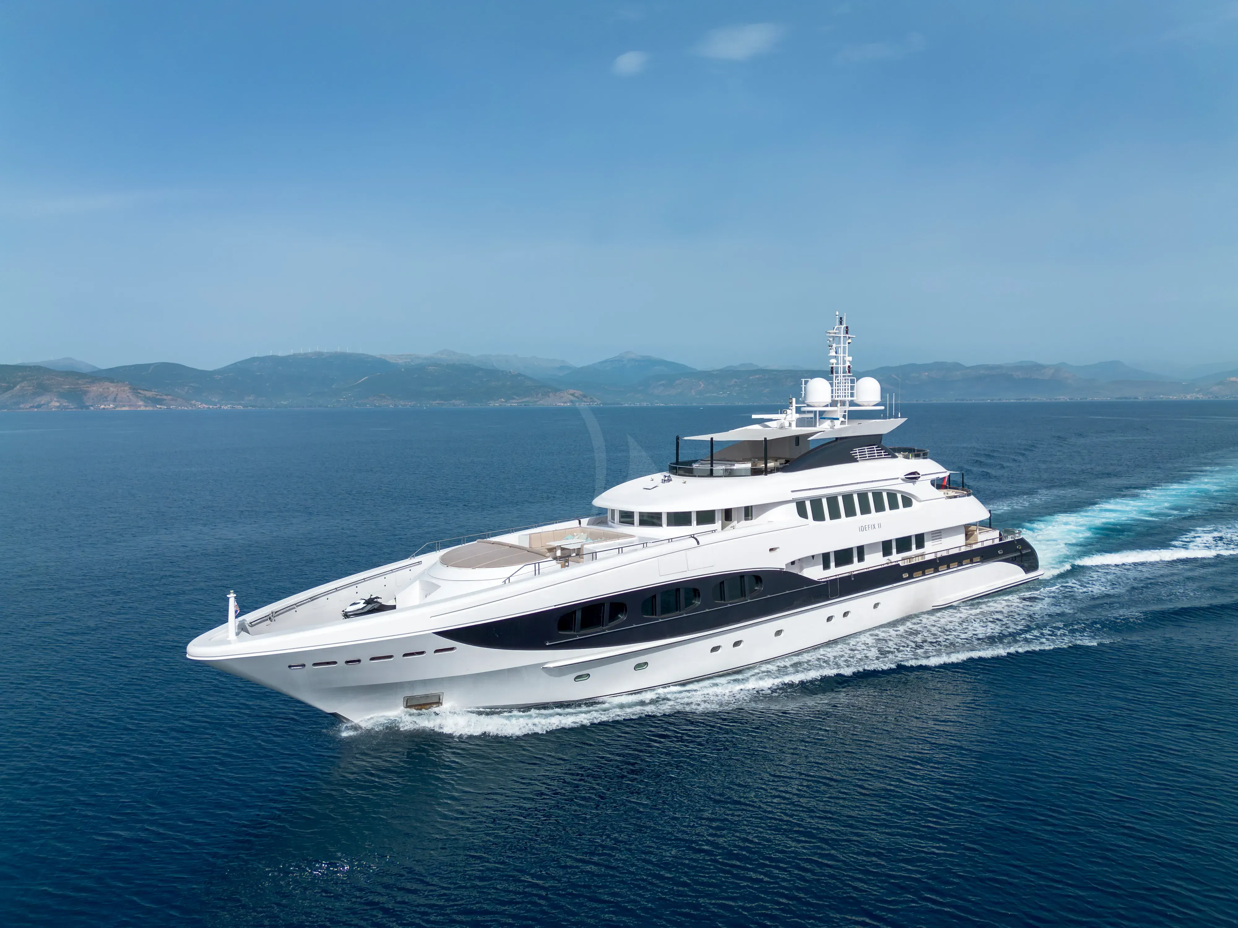 IDEFIX II luxury yacht