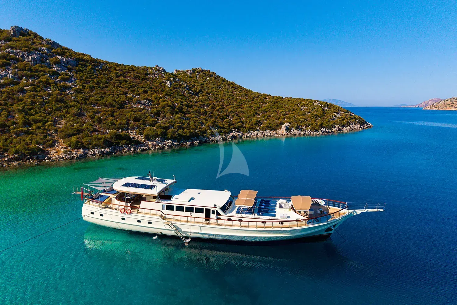 ALWAYS SMILE luxury yacht