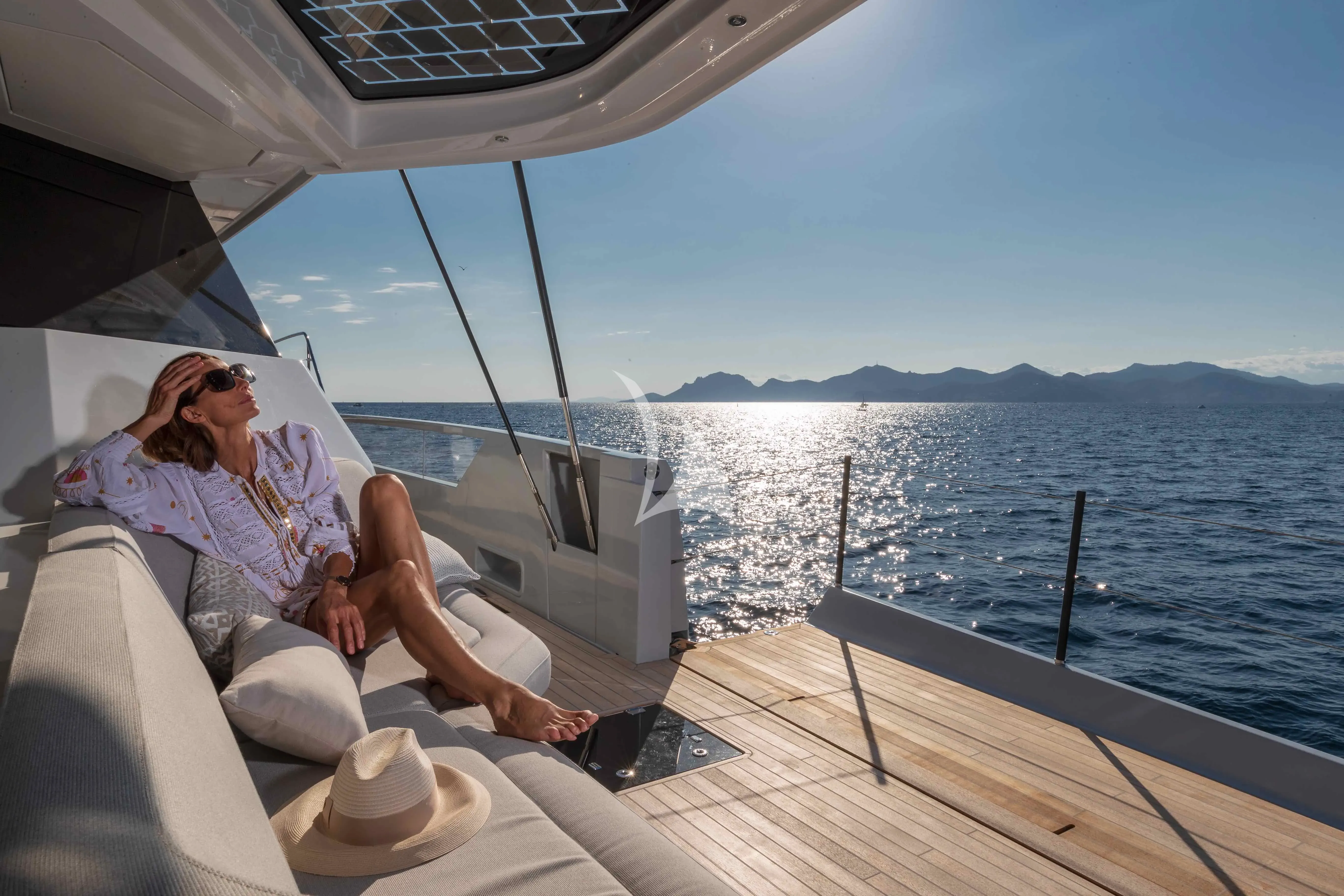 MAGIC MOMENTS 3 yacht photo