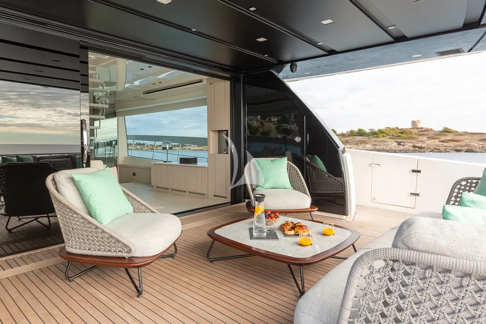 CLOUD IX yacht photo