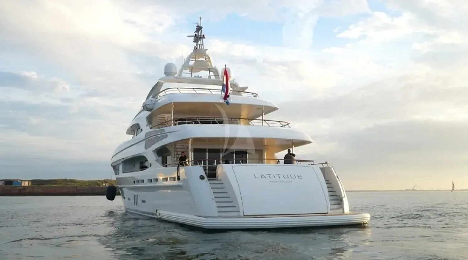 LATITUDE yacht photo