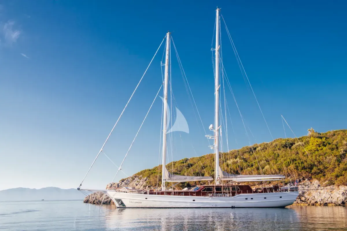 HIC SALTA yacht photo