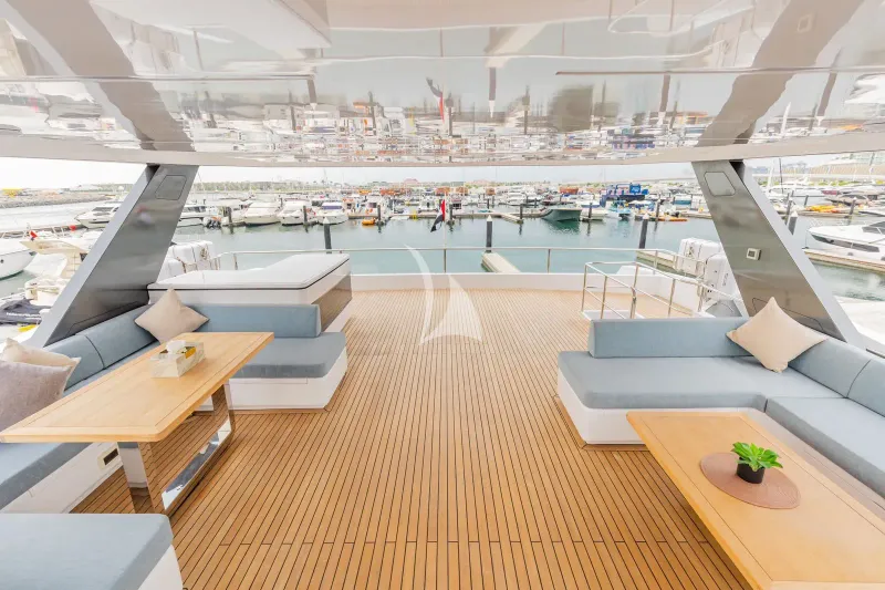 Infinity yacht photo