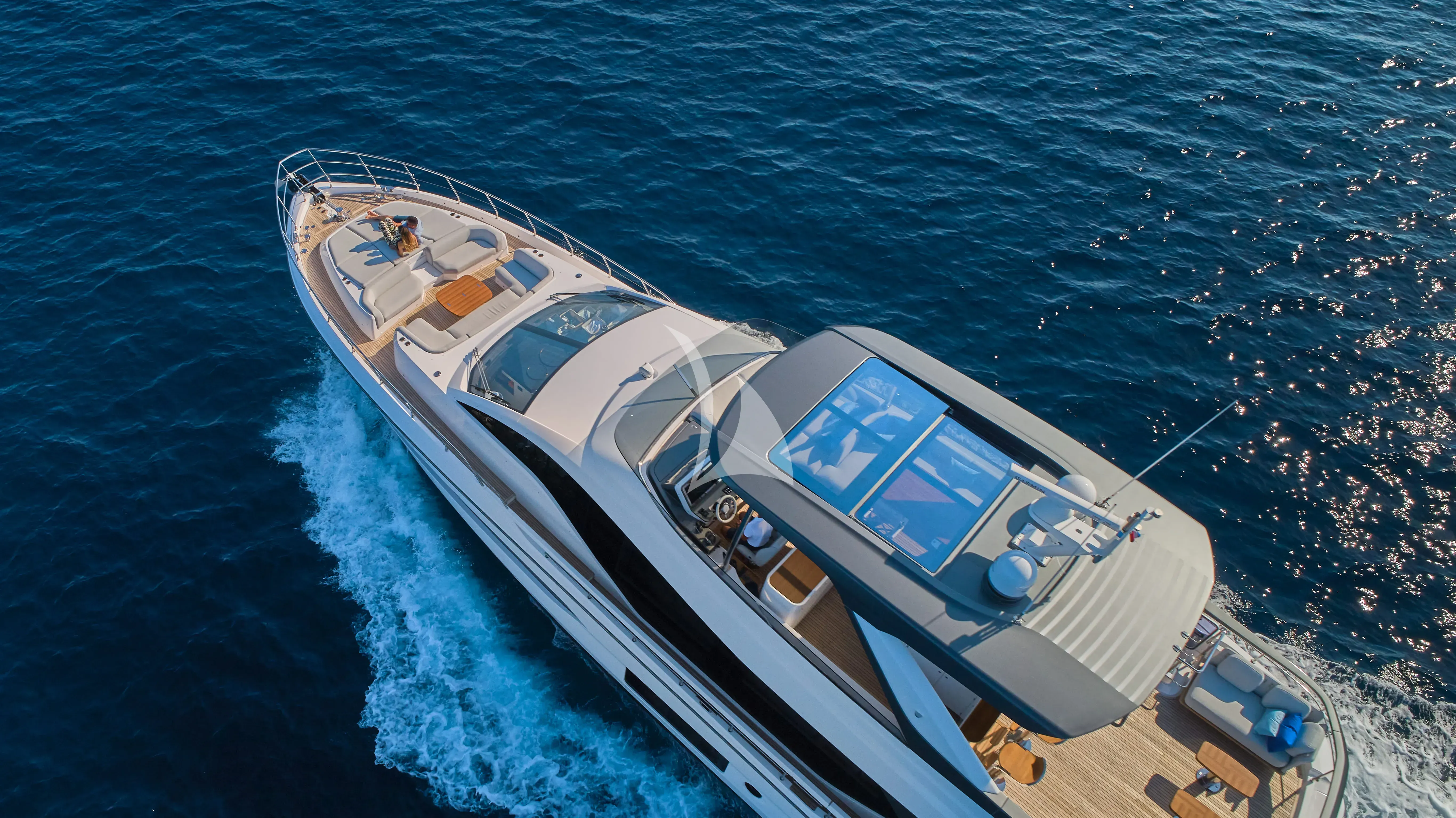 VIVA yacht photo