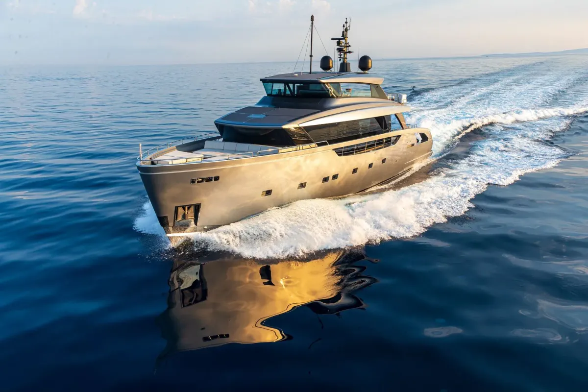NEW YORK yacht photo