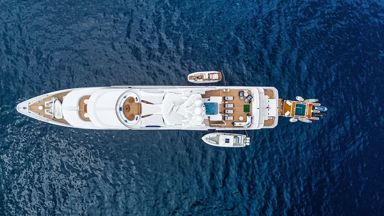 LUCKY LADY luxury yacht