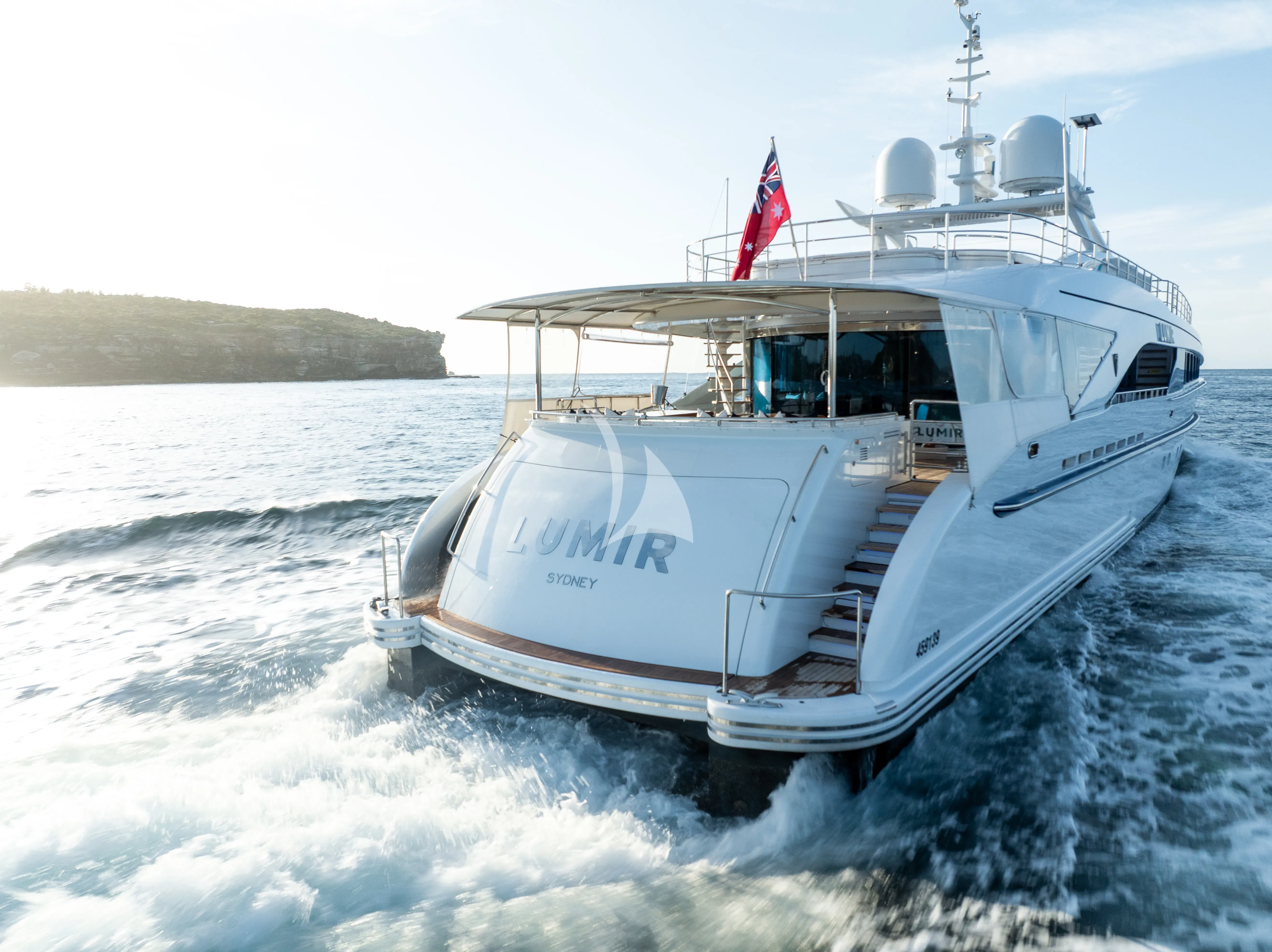 LUMIR yacht photo