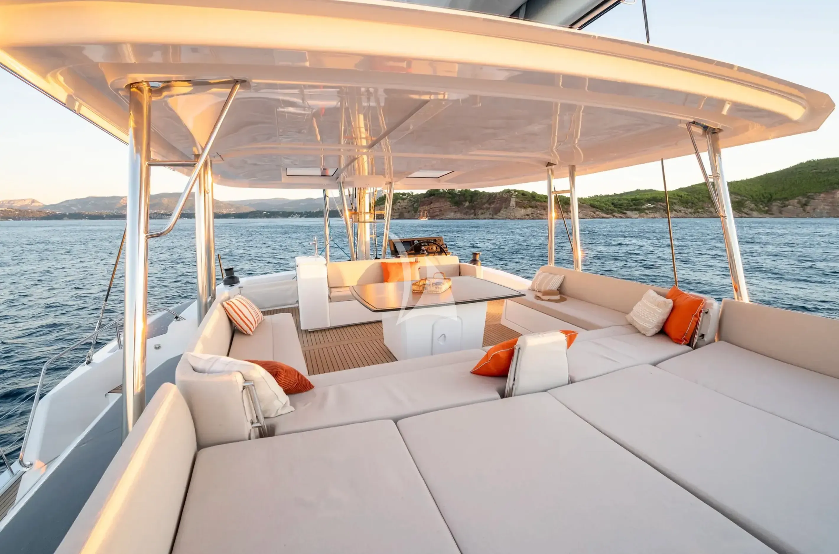 MILLENNIUM FALCON II yacht photo