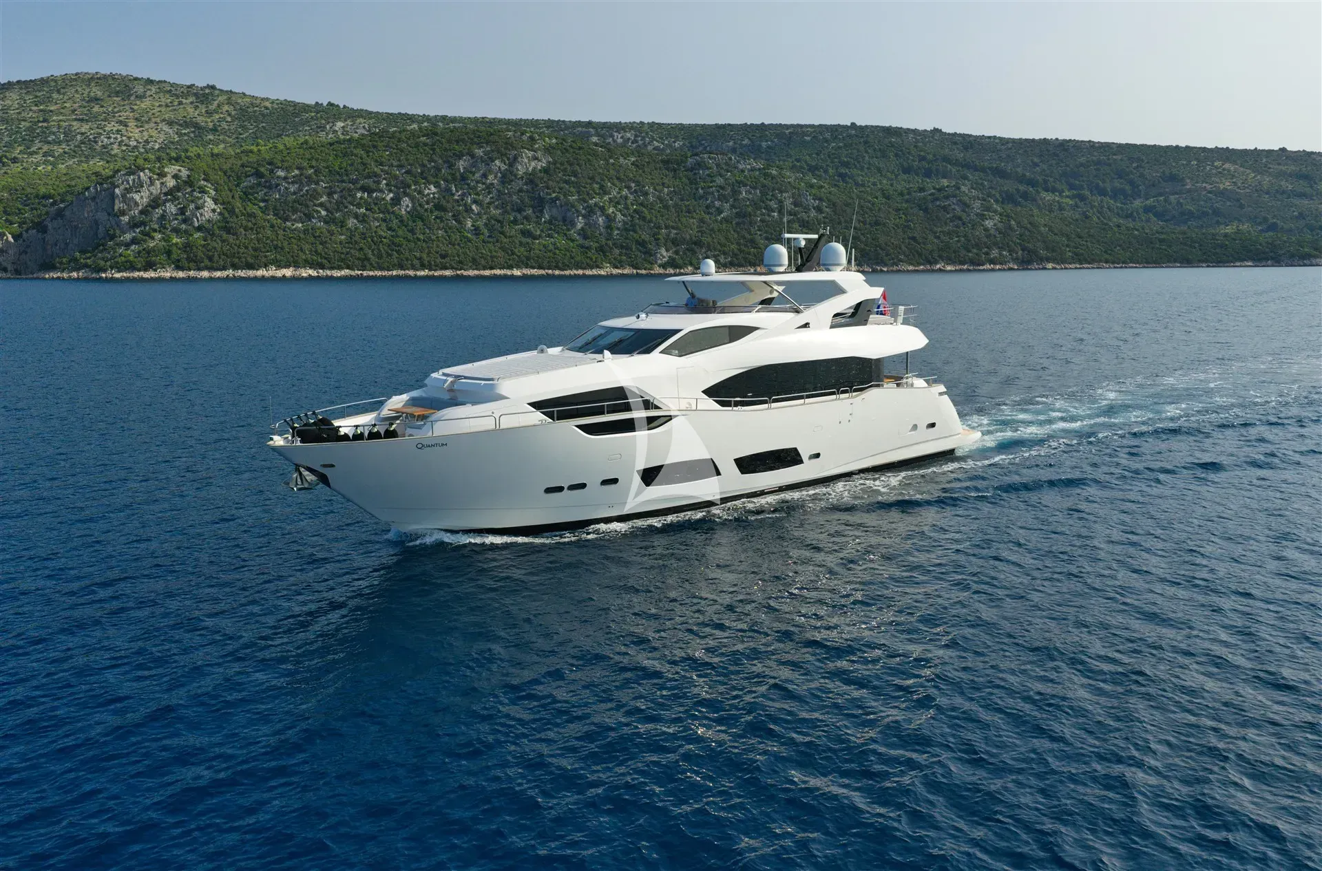 QUANTUM yacht photo