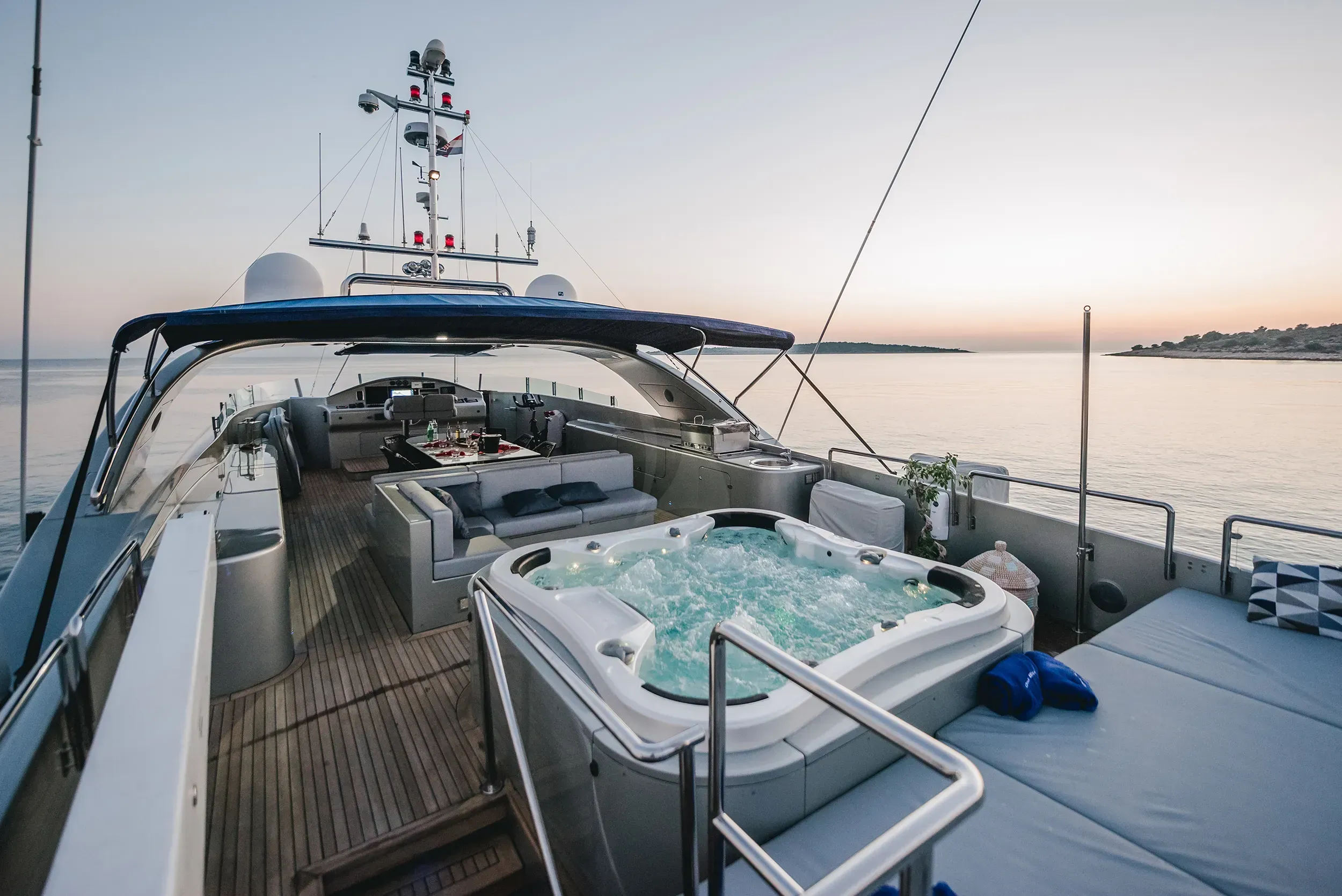 ONE BLUE yacht photo