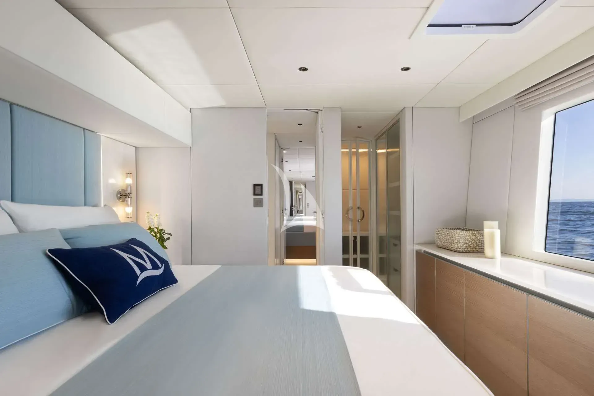 Mischievous - photo 6