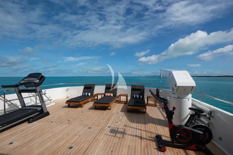 CROSSED SABRE yacht photo