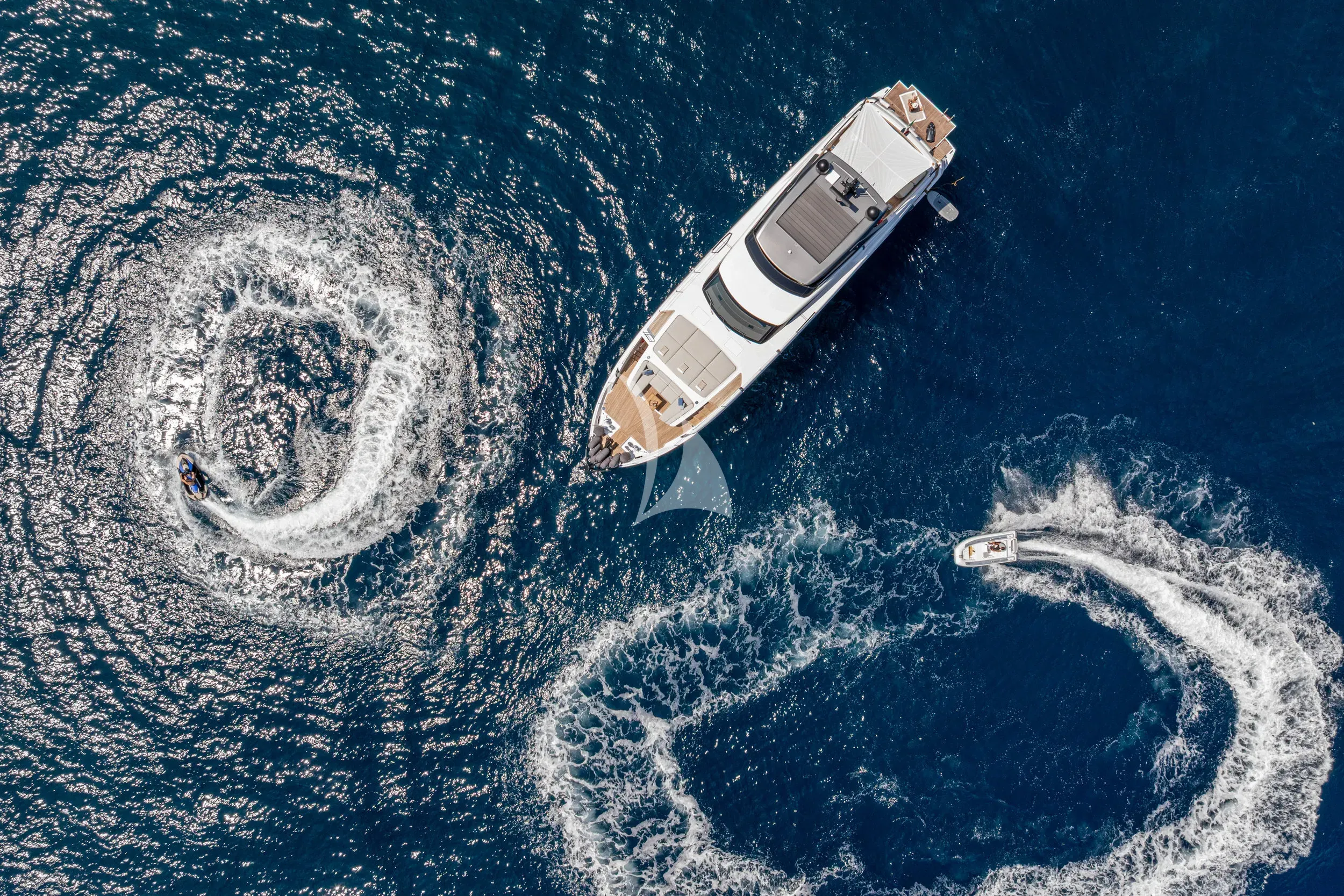 CATCH ME yacht photo