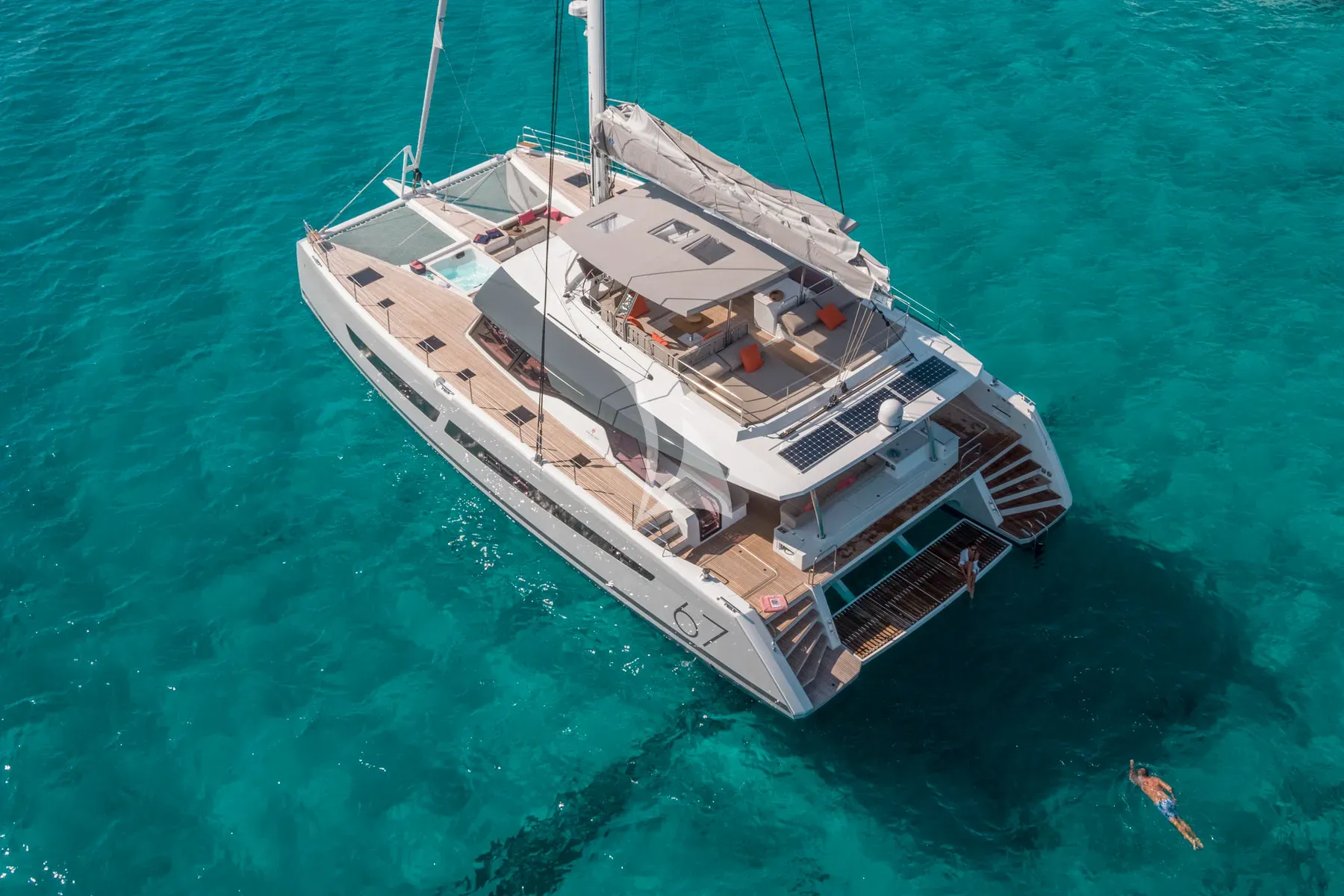 ISOLA yacht photo