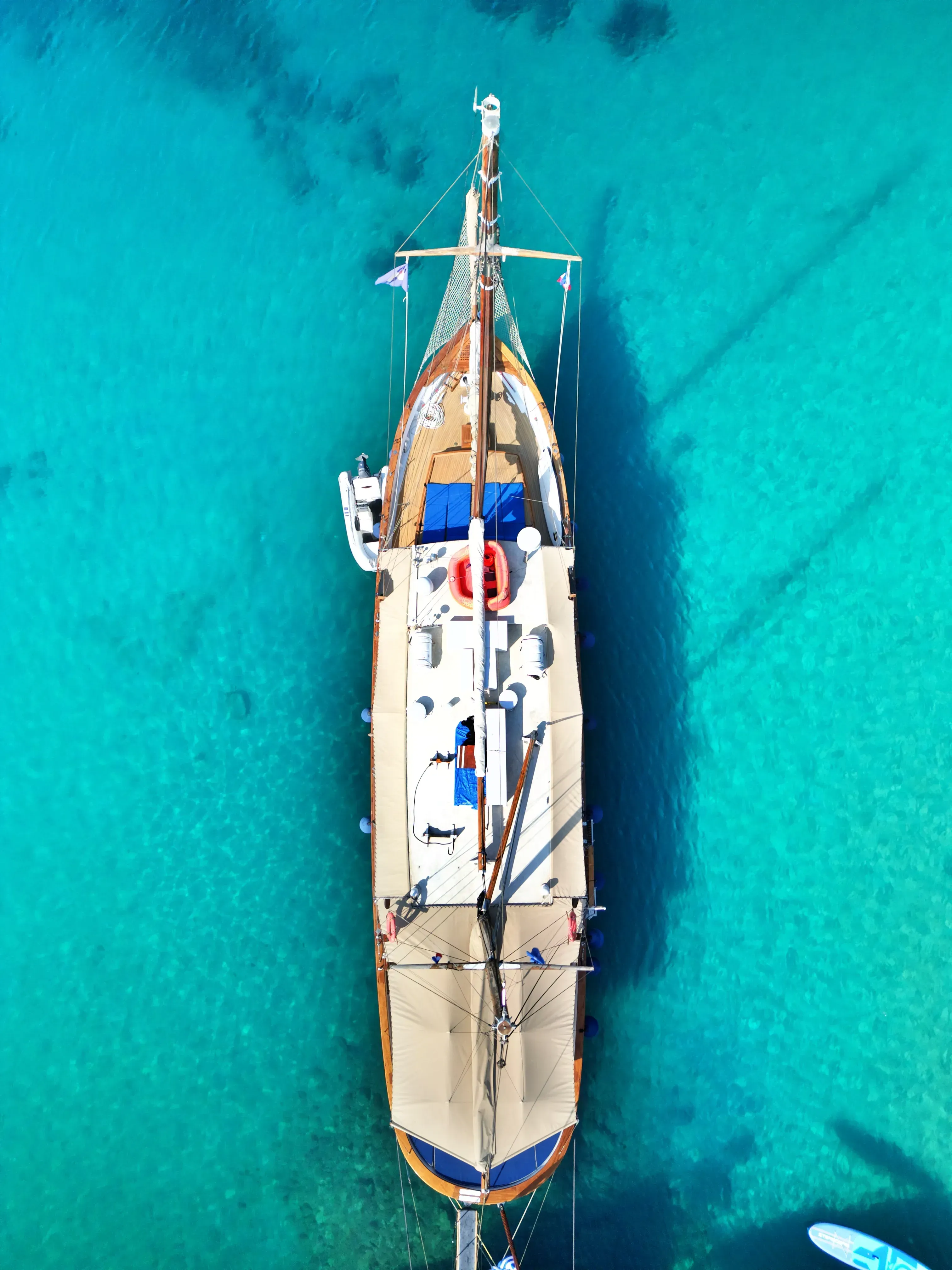 Aphrodite yacht photo