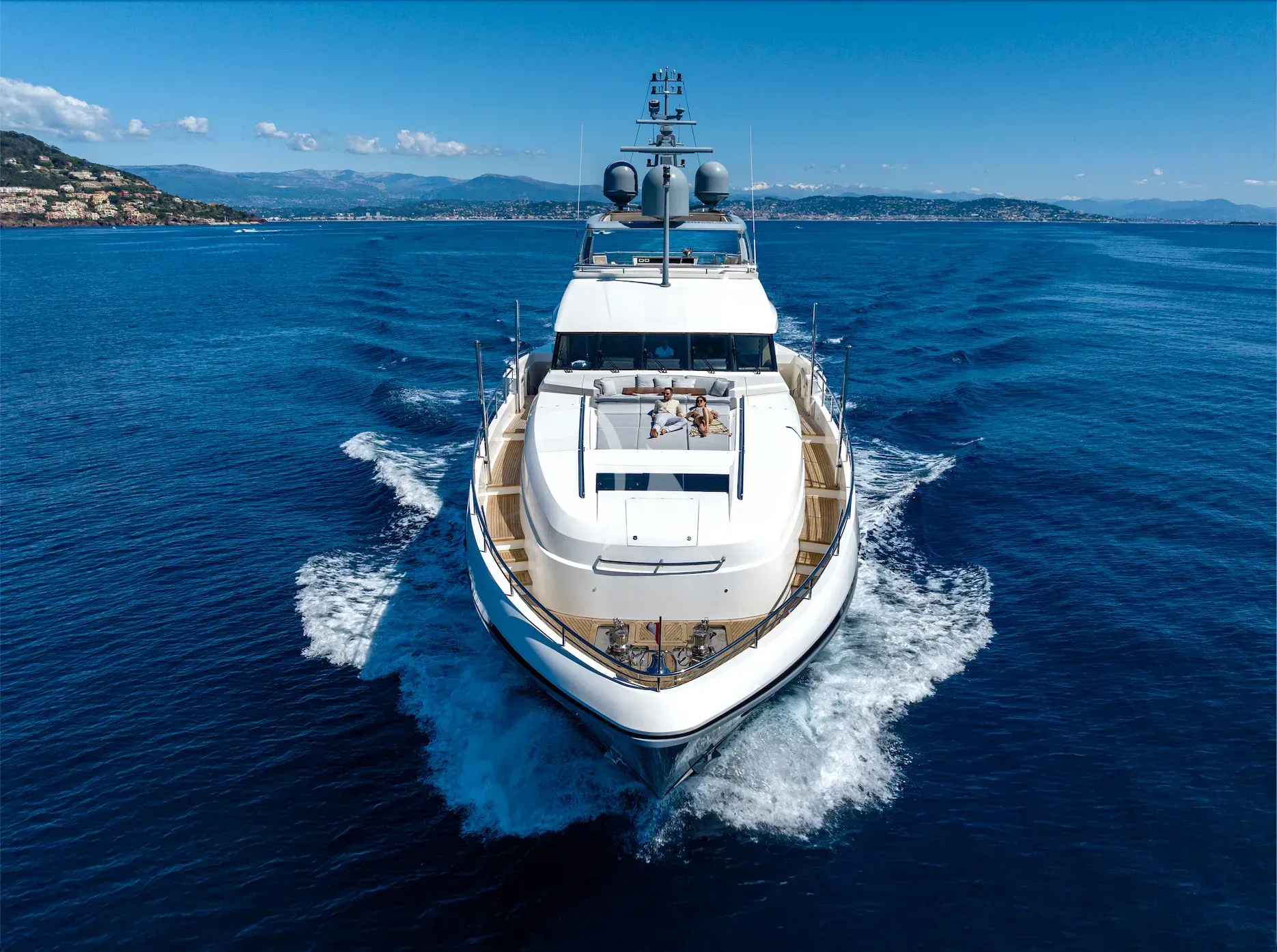 IMPERIAL PRINCESS BEATRICE - exterior 2